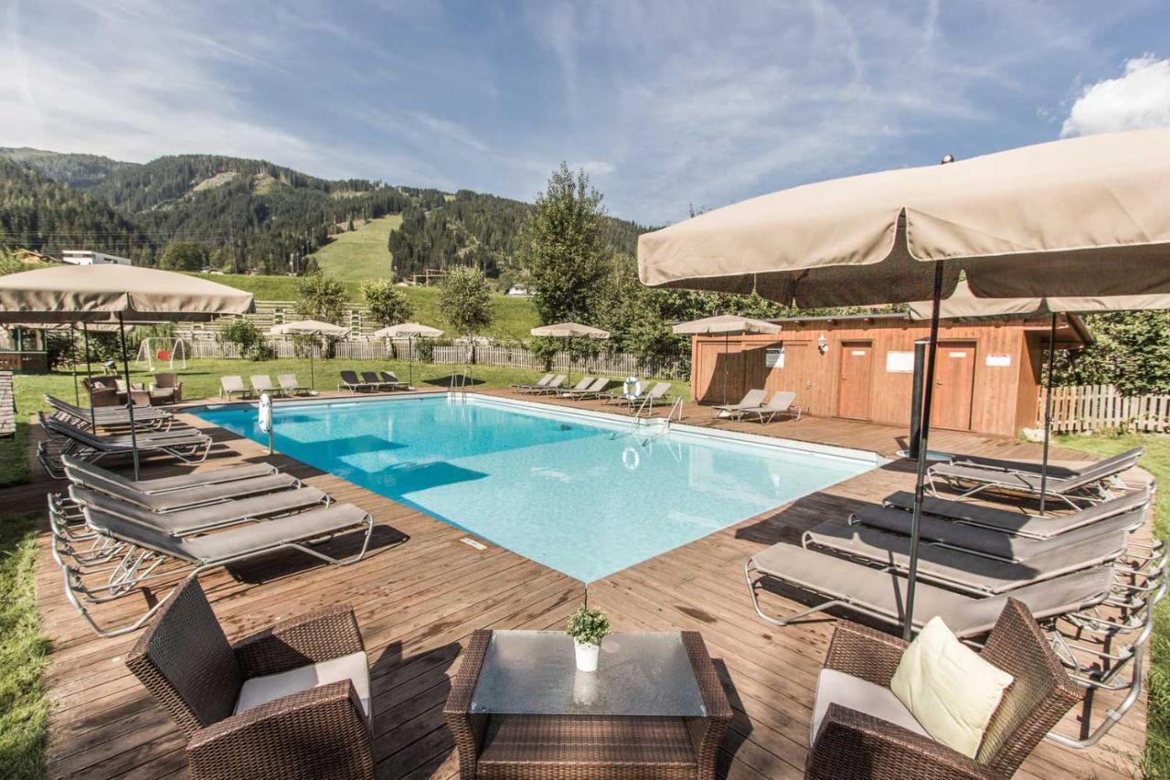 Familienresort Reslwirt Flachau Bagian luar foto