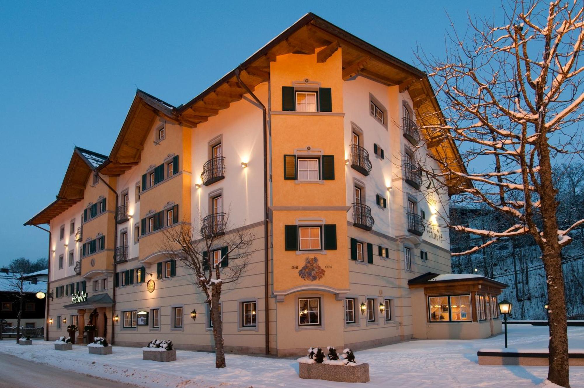 Familienresort Reslwirt Flachau Bagian luar foto