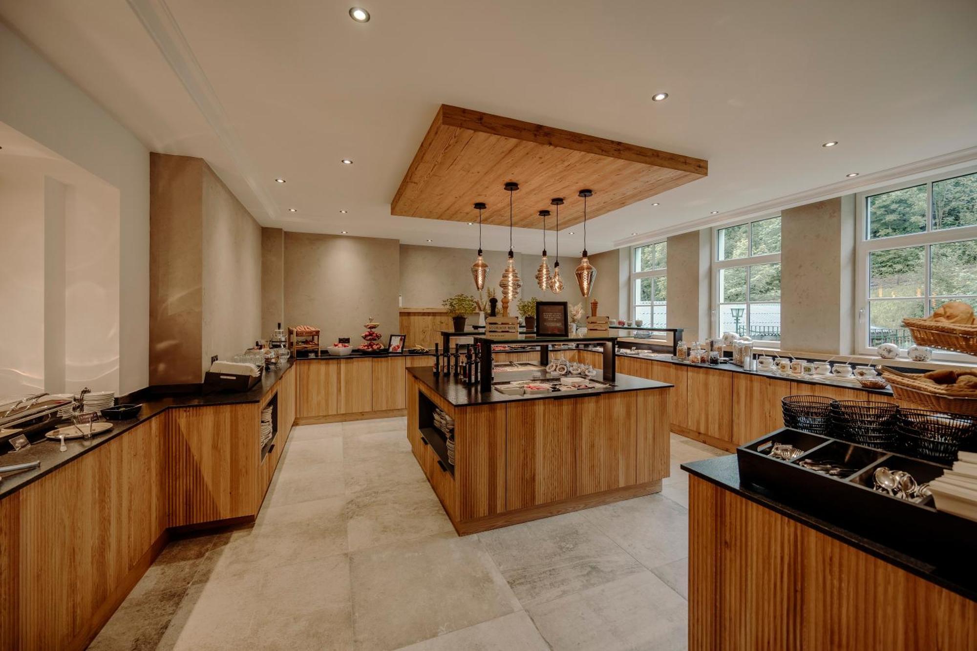 Familienresort Reslwirt Flachau Bagian luar foto