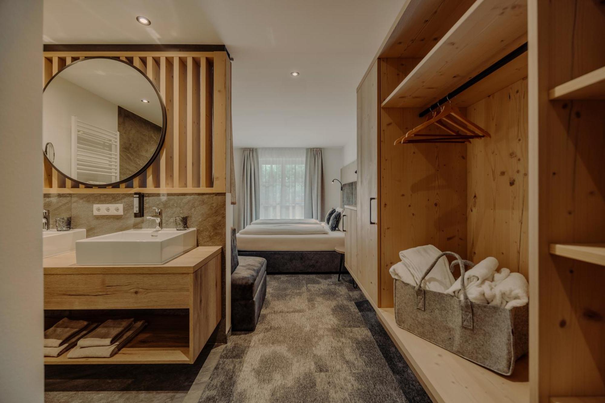 Familienresort Reslwirt Flachau Bagian luar foto