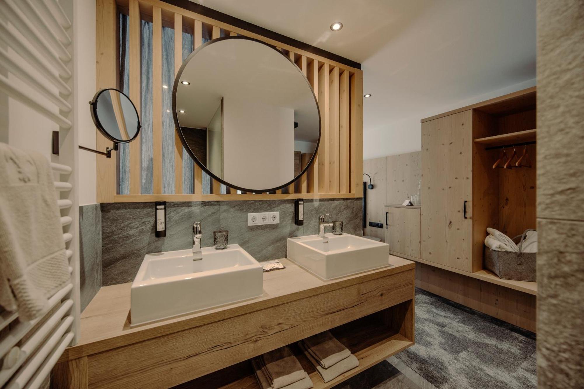 Familienresort Reslwirt Flachau Bagian luar foto