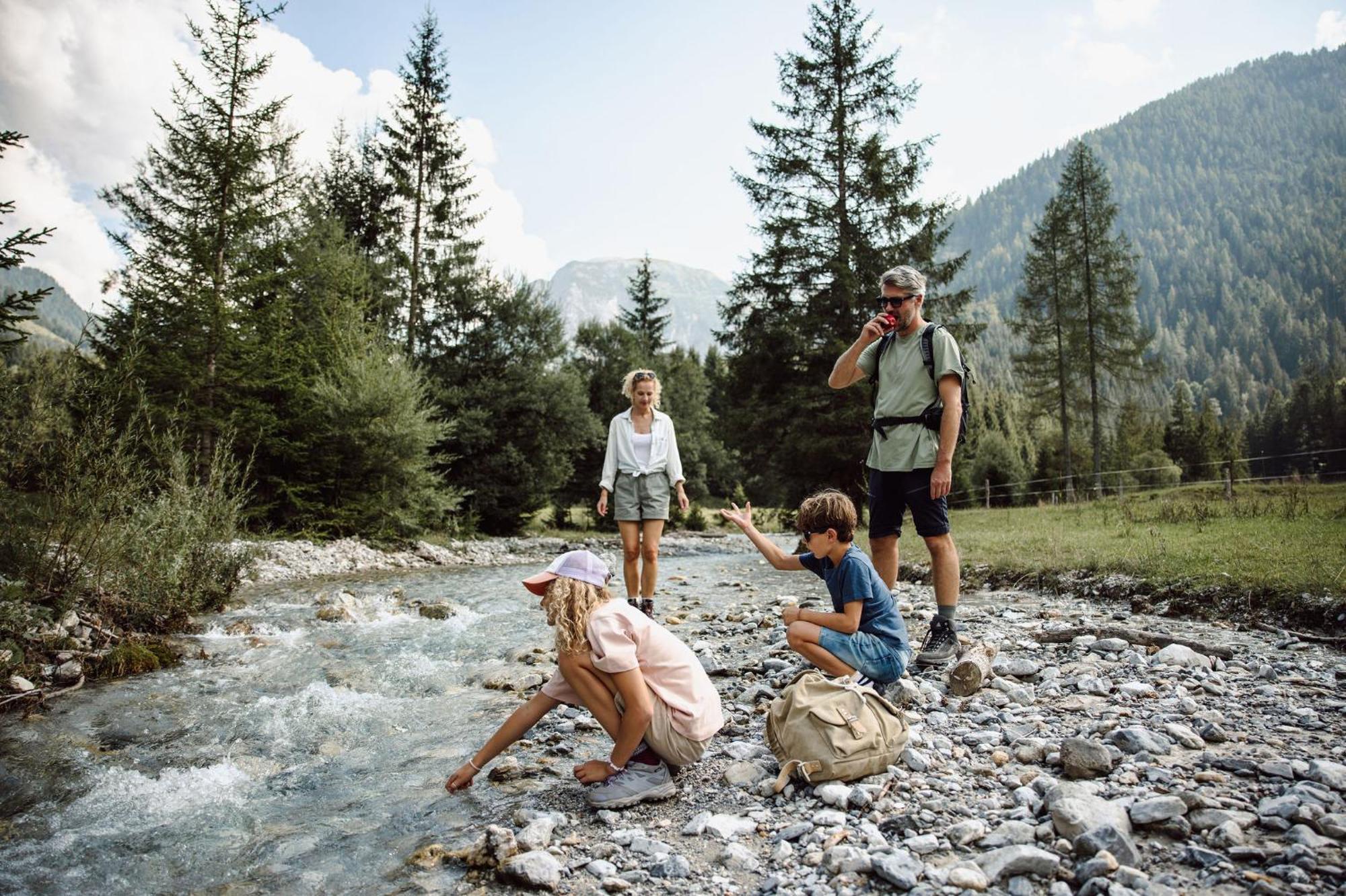 Familienresort Reslwirt Flachau Bagian luar foto