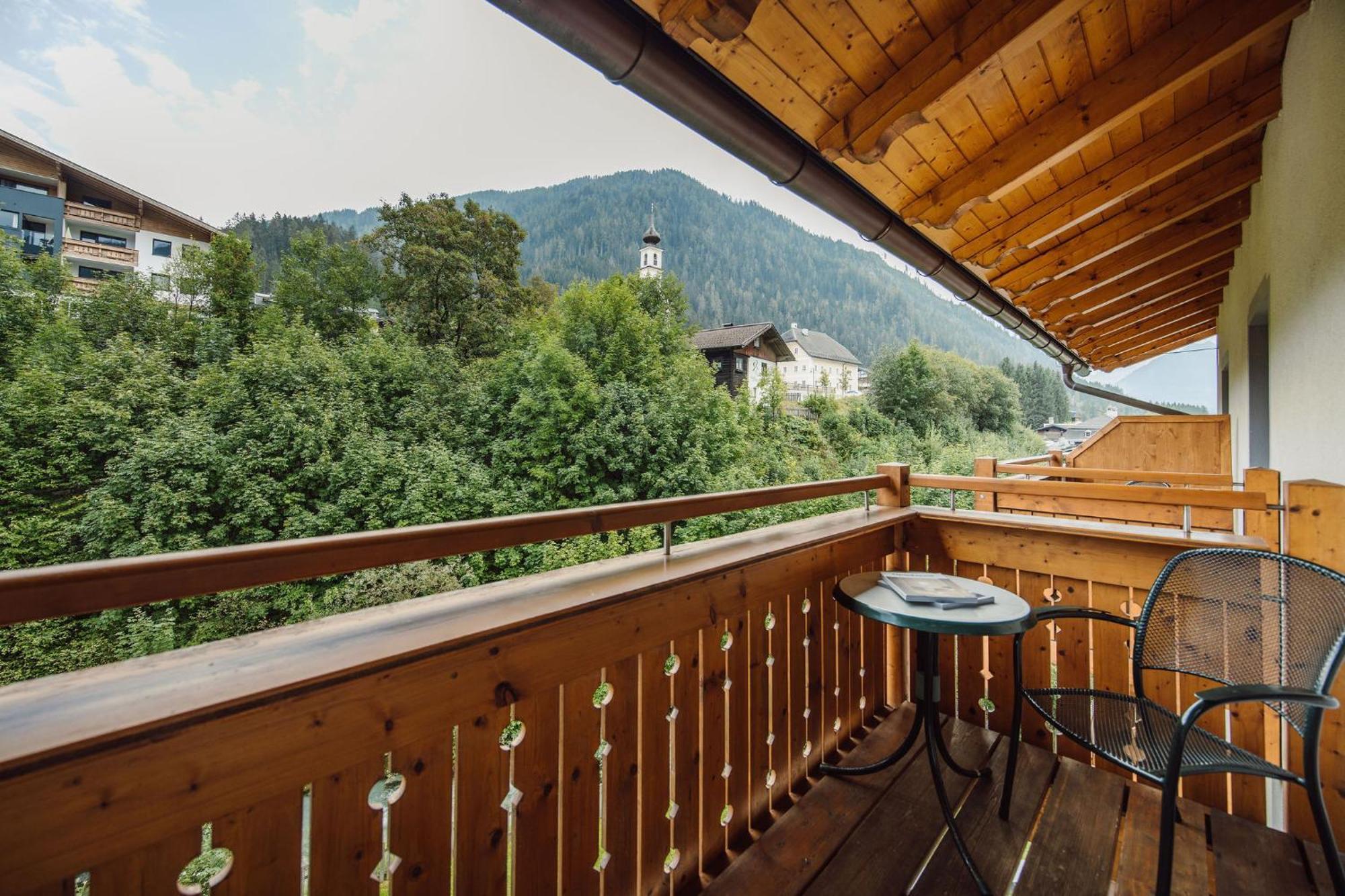 Familienresort Reslwirt Flachau Bagian luar foto