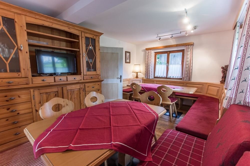Familienresort Reslwirt Flachau Bagian luar foto