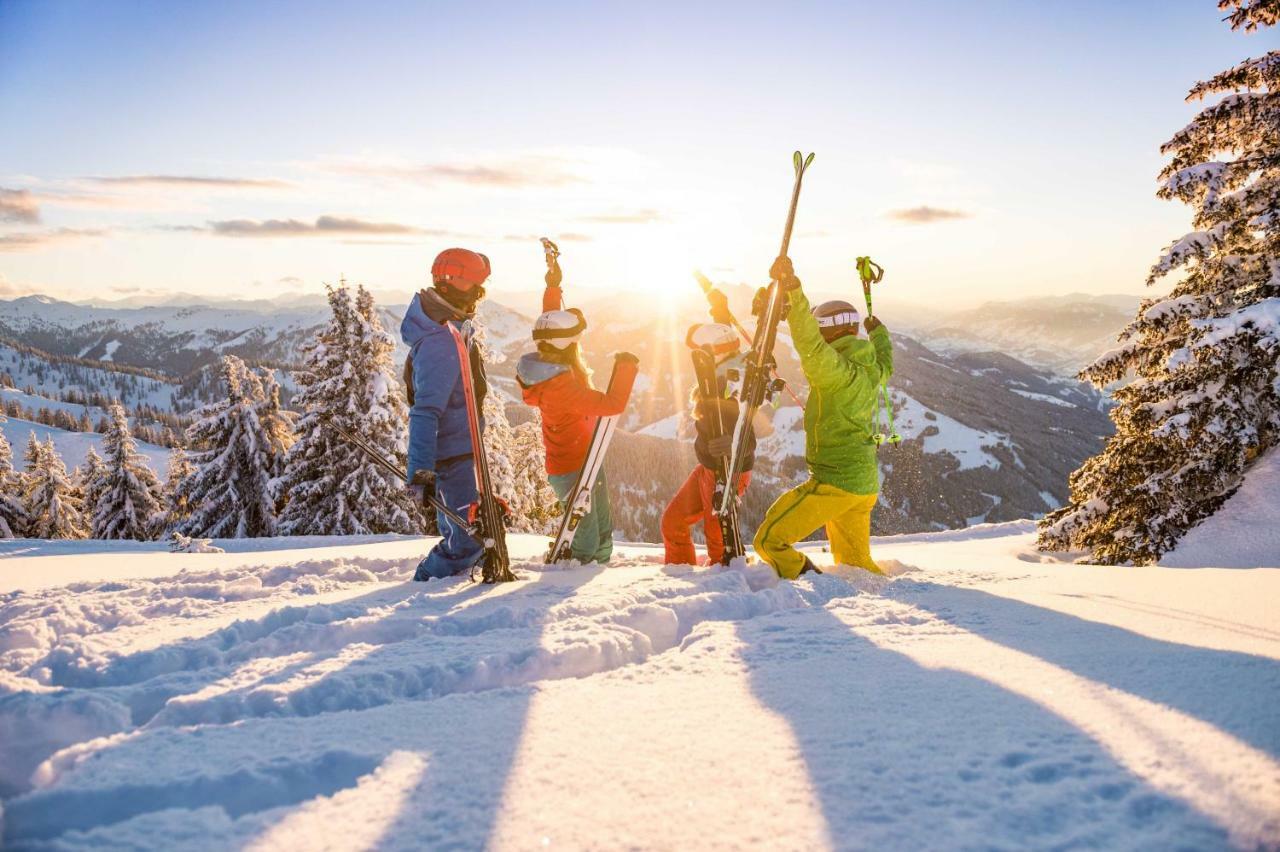 Familienresort Reslwirt Flachau Bagian luar foto