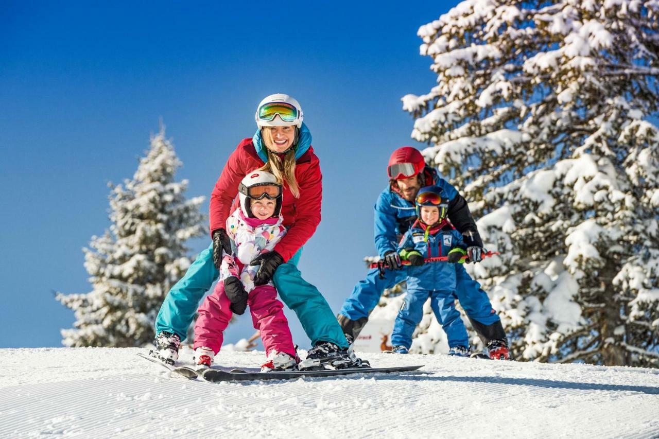 Familienresort Reslwirt Flachau Bagian luar foto